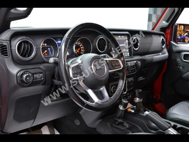 2021 جييب رانجلر صحارى