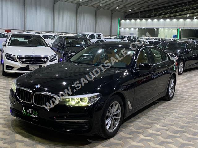 2020 بي ام دبليو الفئة الخامسة 520 أي