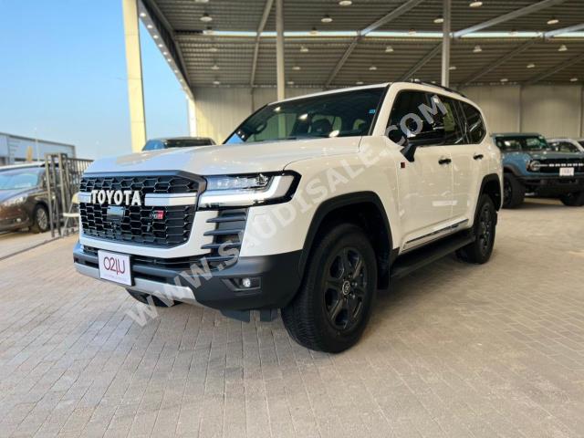 2022 Toyota Land Cruiser GR sport