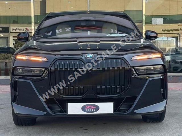 2023 بي ام دبليو الفئة السابعة 760أي