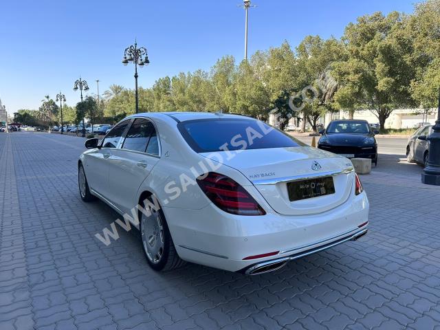 2015 مرسيدس - بنز إس 600