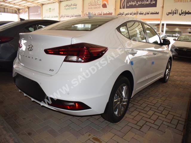 2019 هيونداي النترا