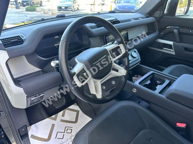 2022 لاند روفر ديفيندر