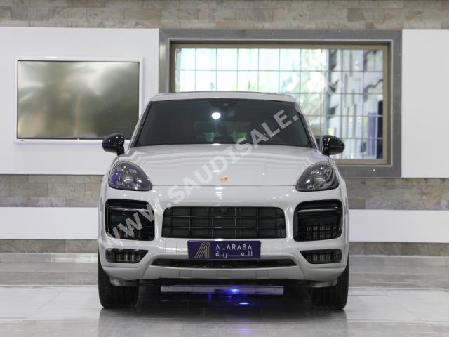 2022 بورش كايين جي تي اس