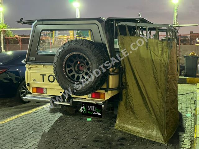 2016 تويوتا لاند كروزر شاص غمارتين