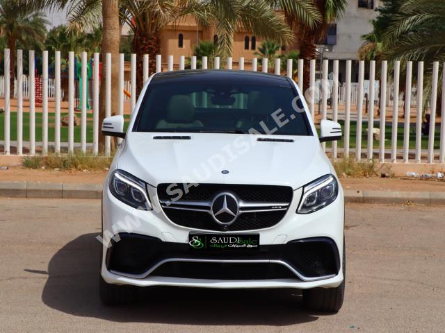 2016 مرسيدس - بنز جي إل إي 63إس أي إم جي