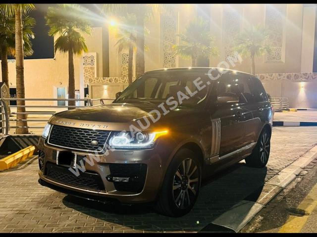 2014 لاند روفر رينج روفر فوج