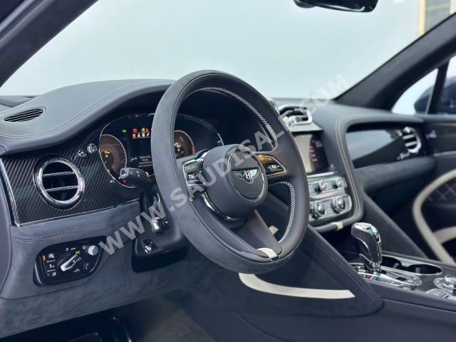 2022 بنتلي بنتايجا سبيد