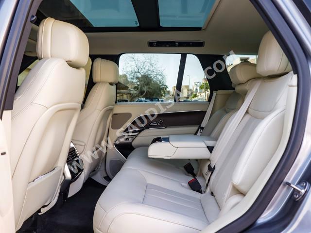 2023 لاند روفر رينج روفر فوج اس اي