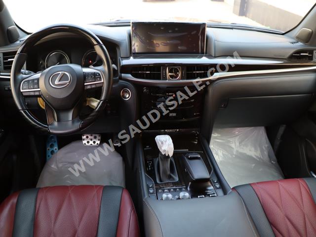 2020 Lexus LX 570  BlackEdition