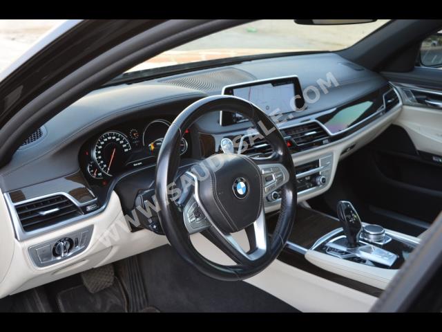 2016 بي ام دبليو الفئة السابعة 730 إل أي