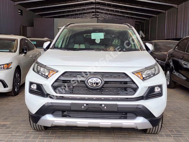 2024 تويوتا راف 4