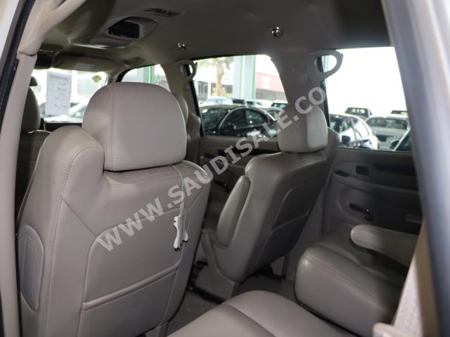 2003 كاديلاك اسكاليد