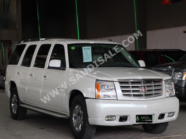 2003 كاديلاك اسكاليد