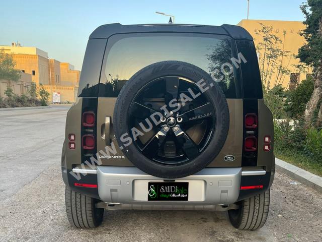2023 لاند روفر ديفيندر اس اي