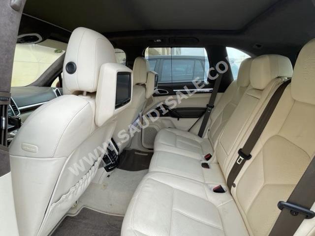 2013 بورش كايين جي تي اس