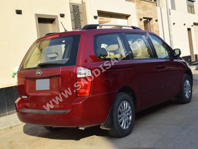 2013 Kia Carnival