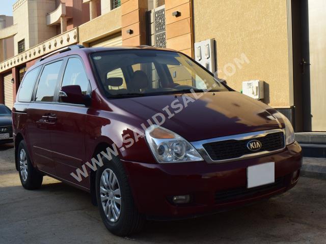 2013 Kia Carnival