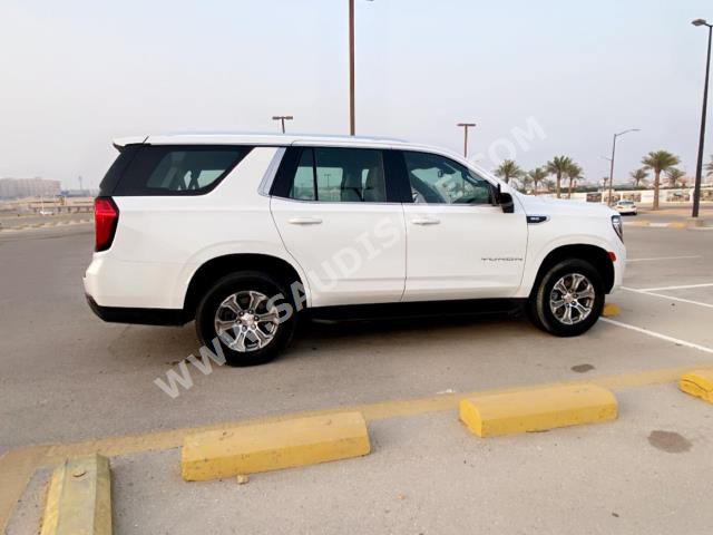 2021 جي ام سي يوكون اس ال اي