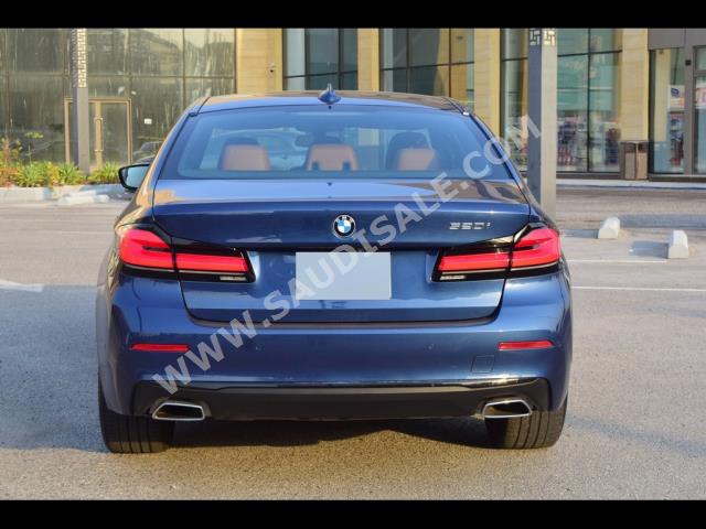 2022 بي ام دبليو الفئة الخامسة 520 أي