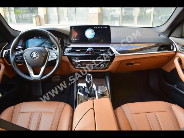 2022 بي ام دبليو الفئة الخامسة 520 أي