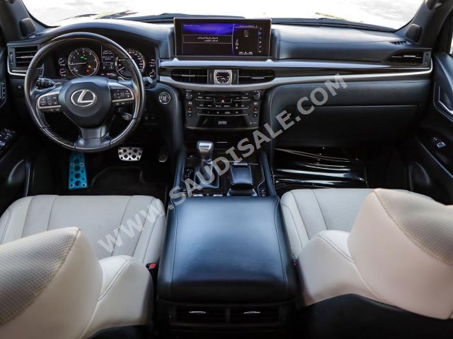2019 لكزس إل إكس 570 اس