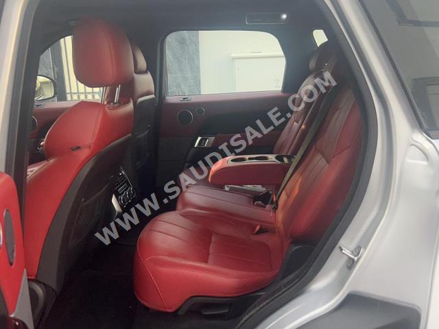 2014 لاند روفر رينج روفر سبورت سوبر تشارج