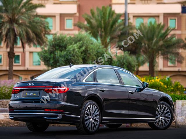 2023 اودي اي 8 ال