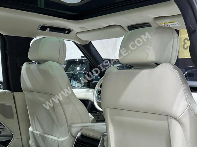 2023 لاند روفر رينج روفر اتش اس اي