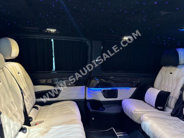 2023 مرسيدس - بنز في 250