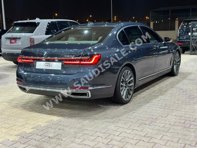 2020 بي ام دبليو الفئة السابعة 730 إل أي