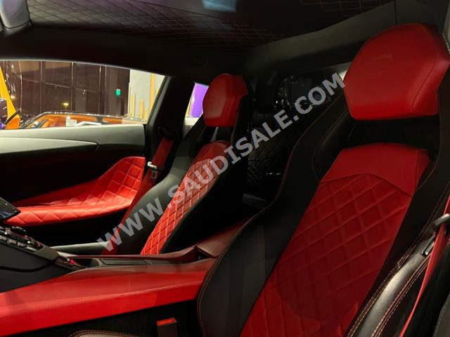 2018 لمبرجيني افنتادور اس