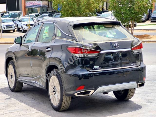 2022 لكزس أر إكس 350