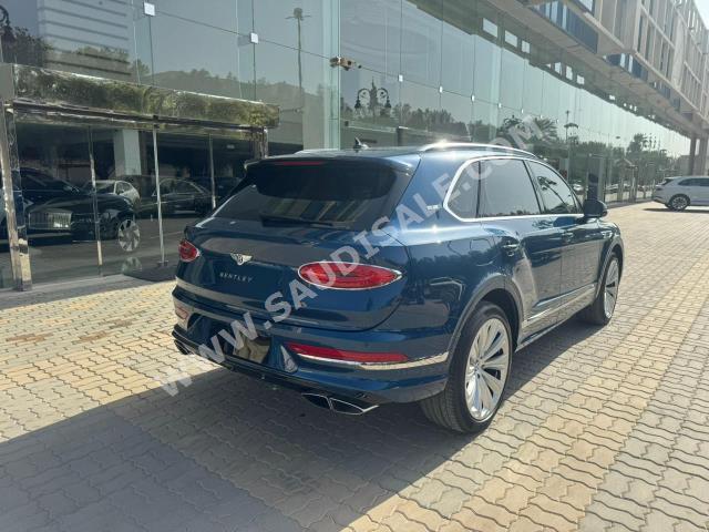 2021 بنتلي بنتايجا