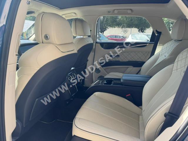 2021 بنتلي بنتايجا