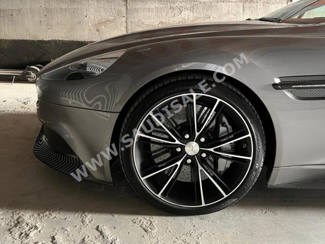 2013 استون مارتن فانكويش