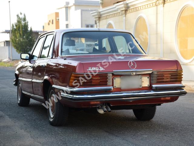 1977 مرسيدس - بنز إس 280