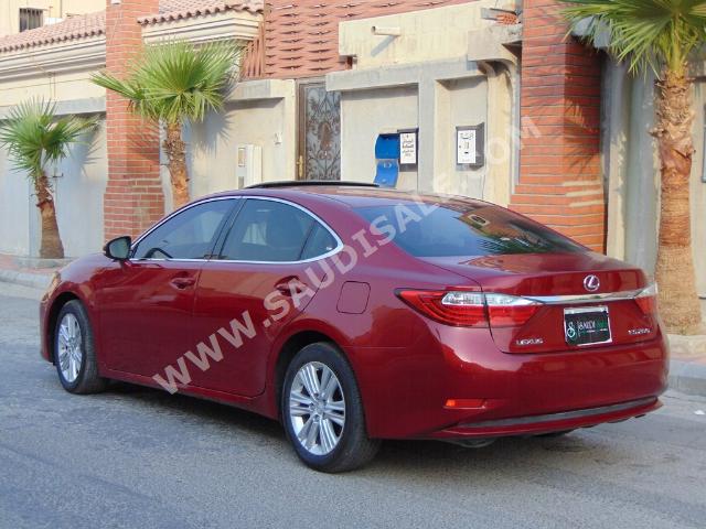 2014 Lexus ES 250