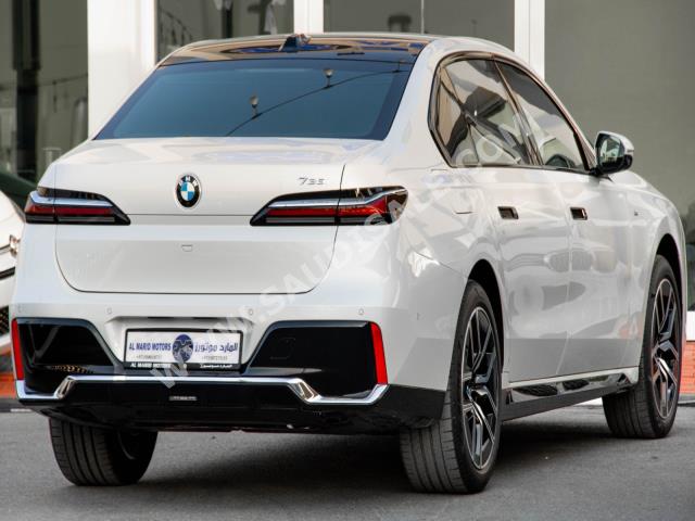 2023 بي ام دبليو الفئة السابعة 735أي