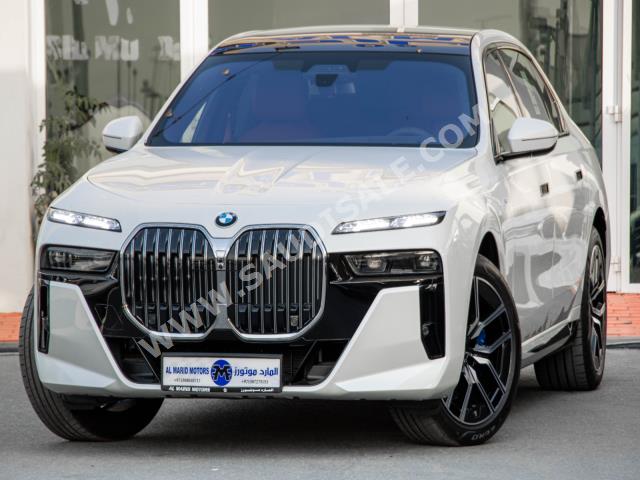 2023 بي ام دبليو الفئة السابعة 735أي