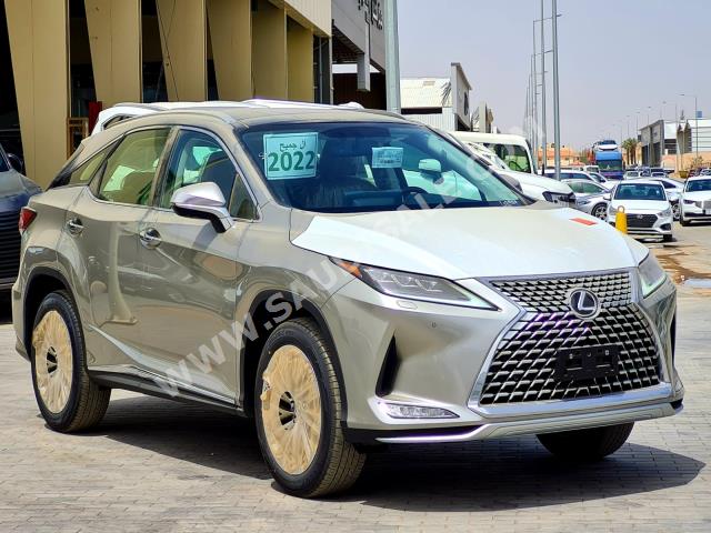 2022 لكزس أر إكس 350