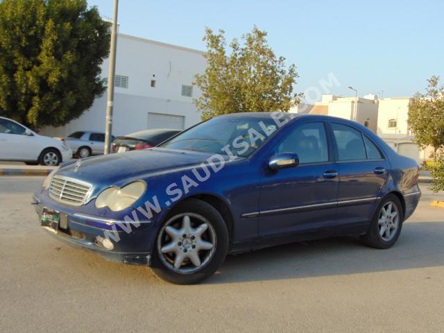 2002 مرسيدس - بنز سي 200