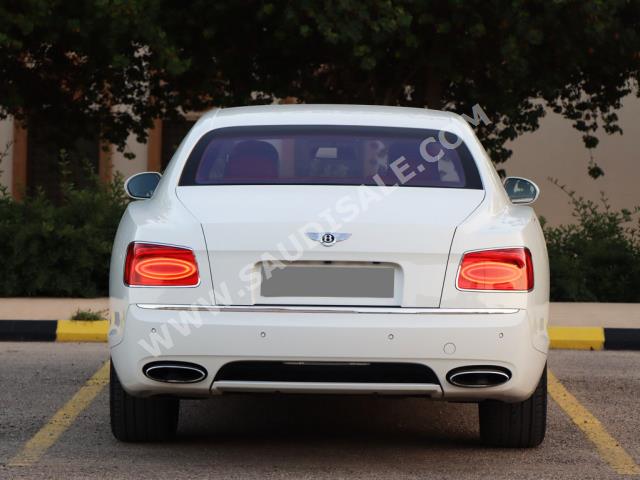 2014 بنتلي كونتيننتل فلاينج سبير