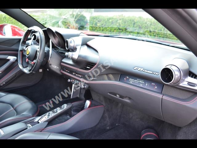 2020 فيراري اف 8