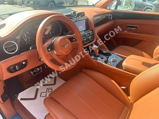 2021 بنتلي بنتايجا