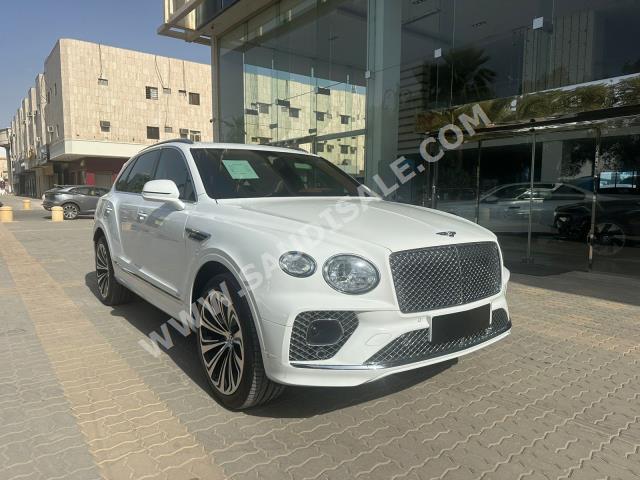 2021 بنتلي بنتايجا