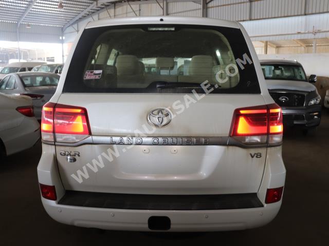 2019 Toyota Land Cruiser GXR