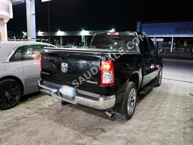 2021 دودج رام 1500 بيج هورن