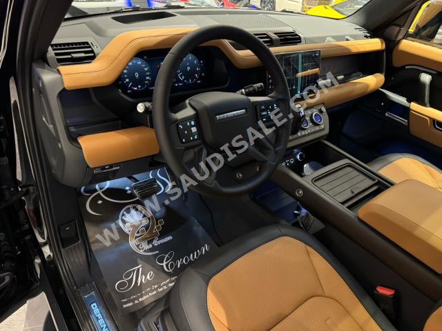 2024 لاند روفر ديفيندر اكس