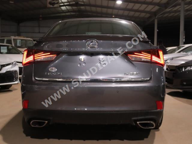2018 Lexus IS 350